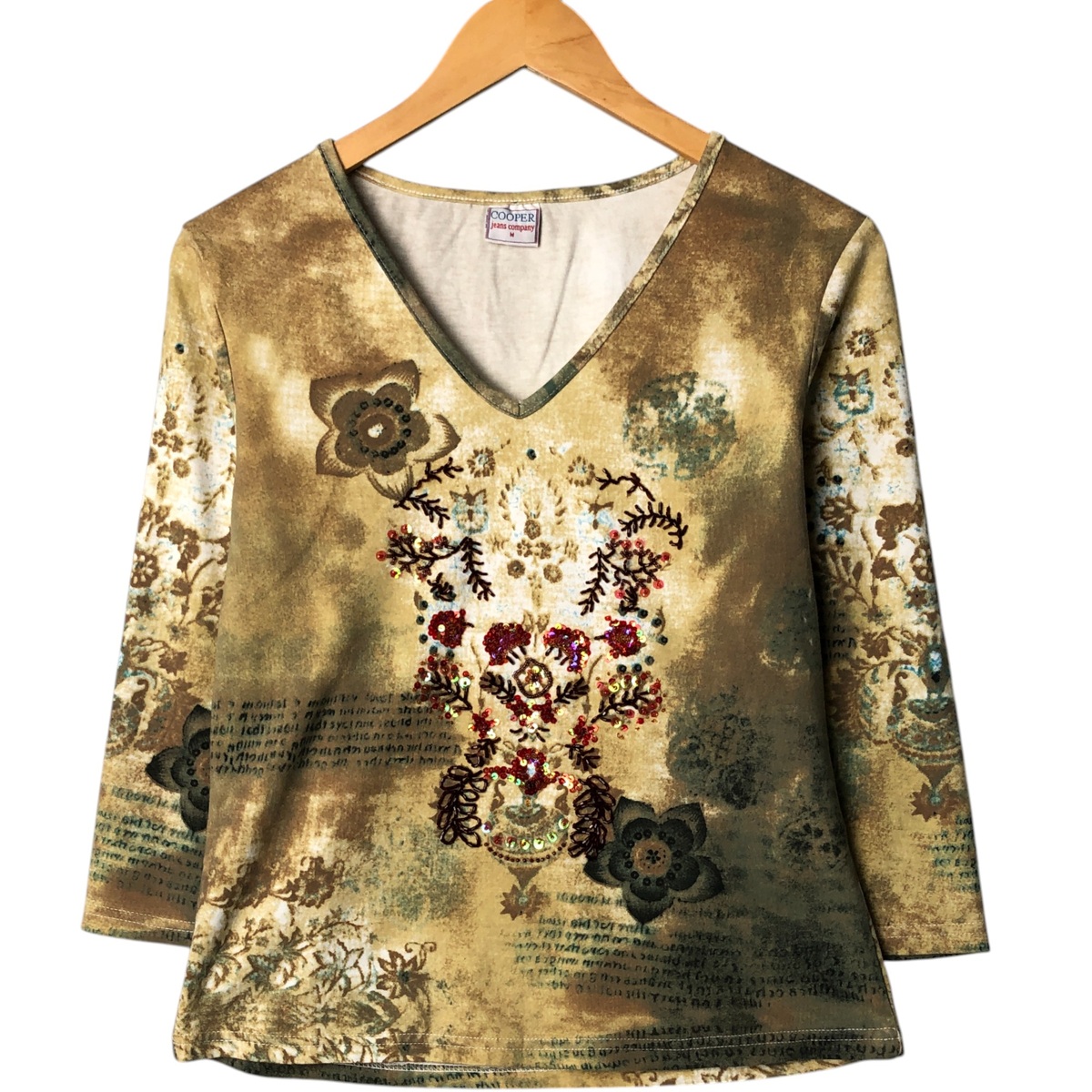 COOPER VネックTシャツ