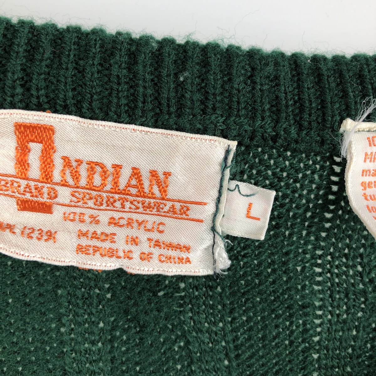 INDIAN Vネック アクリルニットベスト