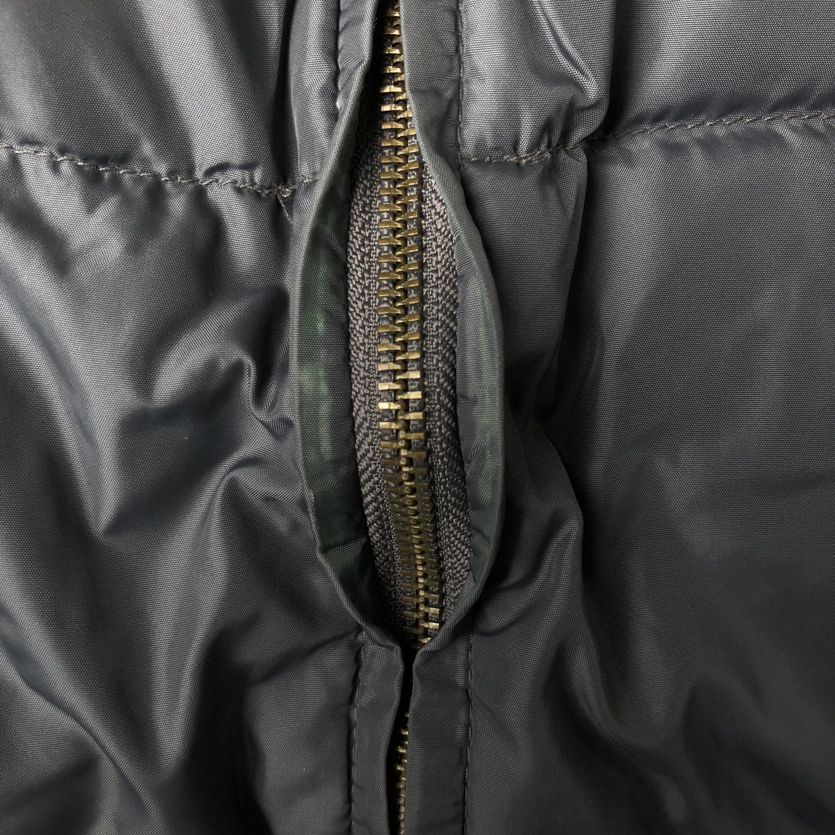 Eddie Bauer/エディーバウアー 黒タグ グースダウンベスト