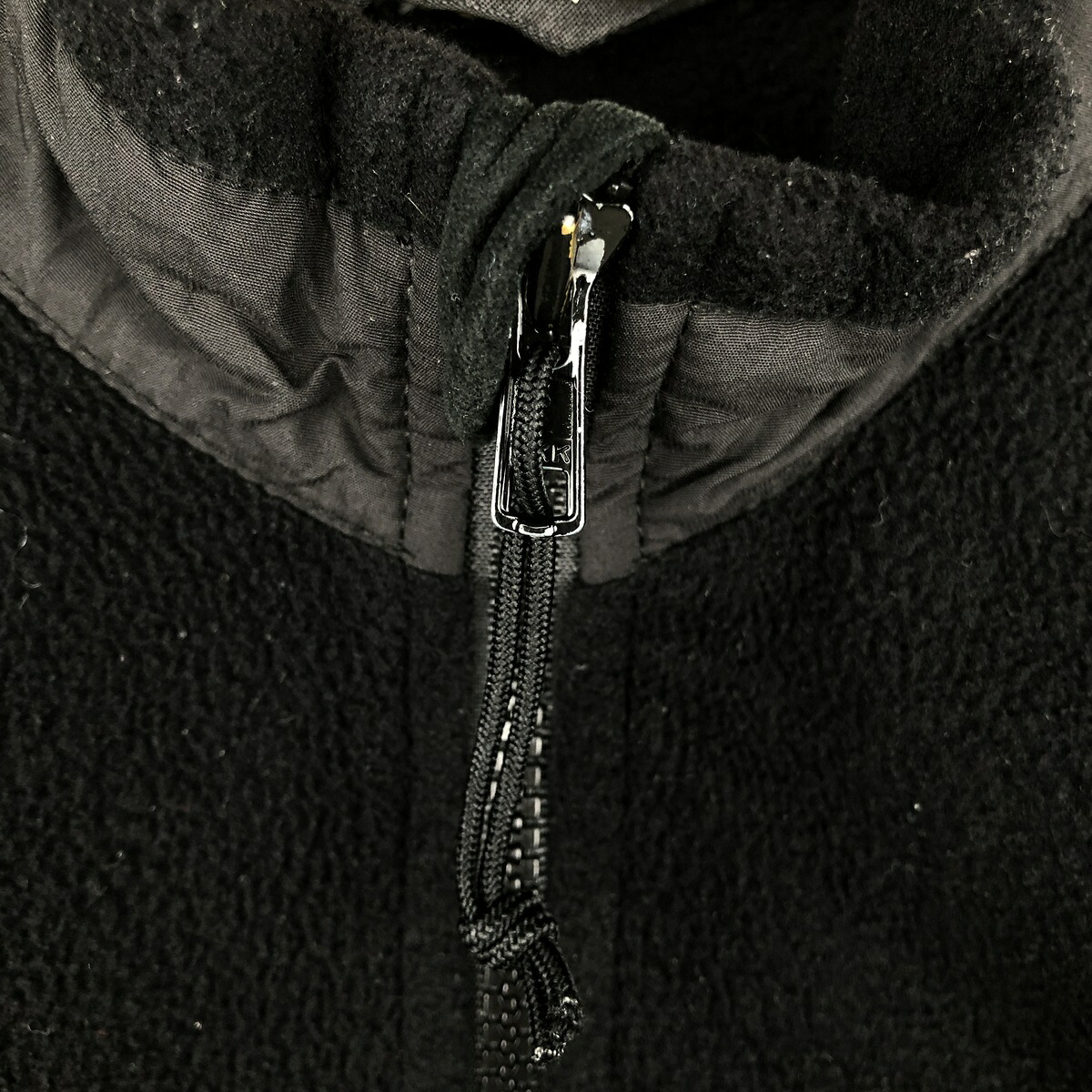 MOUNTAIN EQUIPMENT フリースジャケット