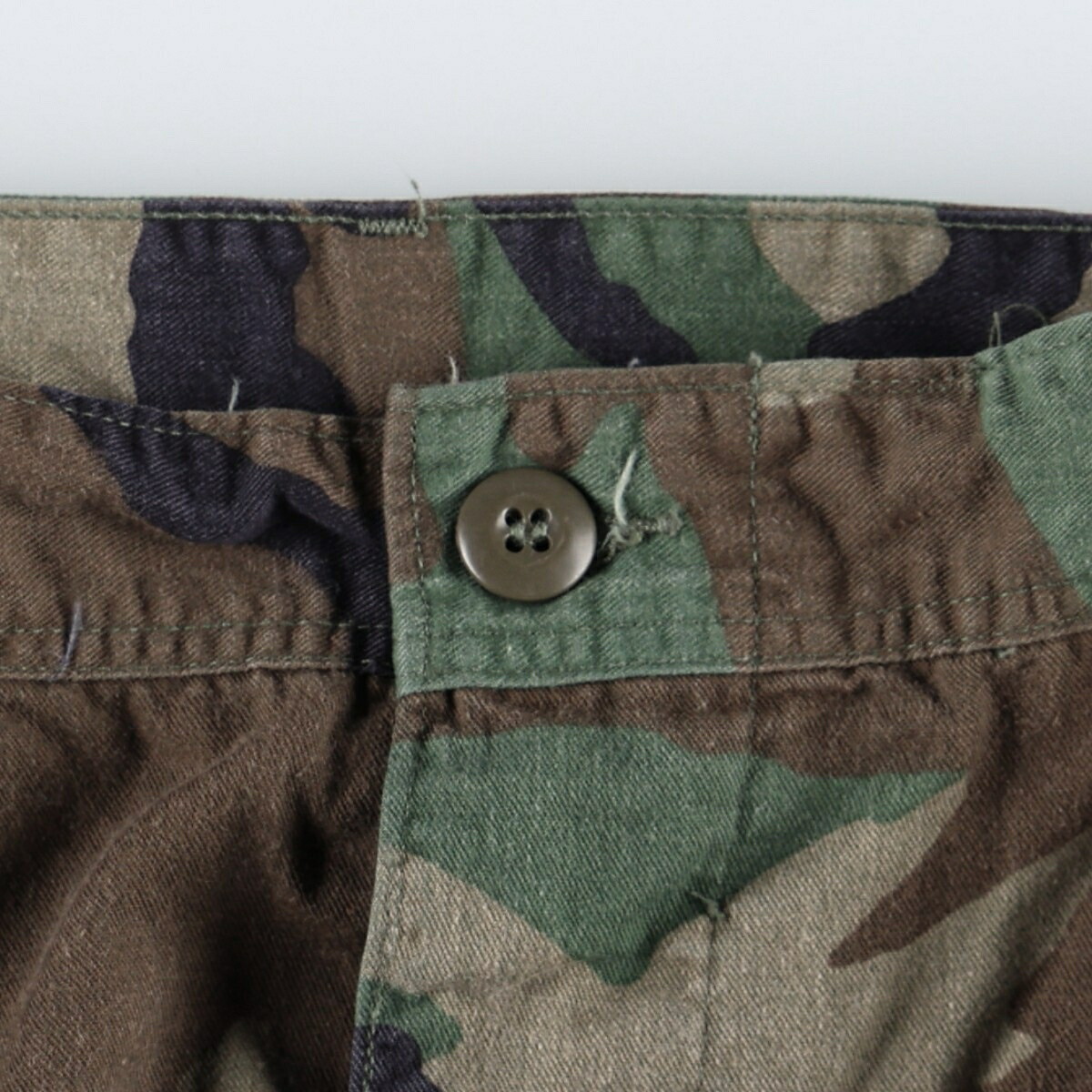 古着 80年代 米軍実品 迷彩柄 ウッドランドカモ ミリタリー カーゴパンツ コンバットパンツ USA製 MEDIUM-LONG メンズw33相当 ヴィンテージ /eaa664079 【中古】 【260803】