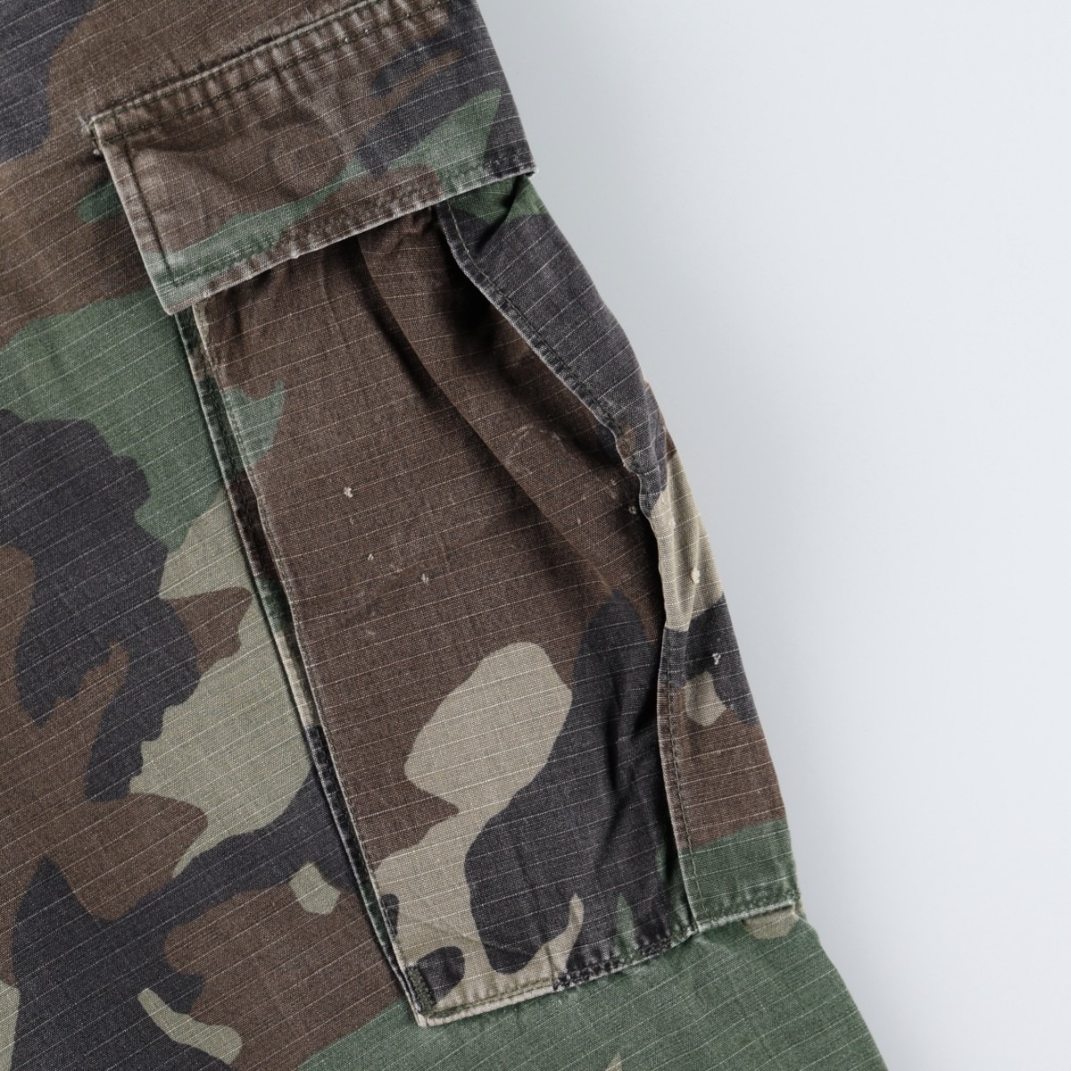 古着 90年代 米軍実品 迷彩柄 ウッドランドカモ リップストップ ミリタリー カーゴパンツ コンバットパンツ USA製 SMALL-REGULAR メンズw30相当 ヴィンテージ /eaa664085 【中古】 【260803】