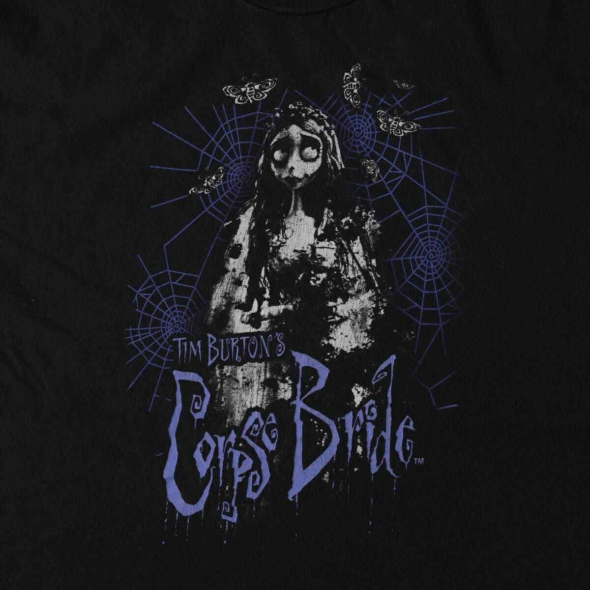 Tim Burton's Corpse Bride ティムバートンのコープスブライド エミリー キャラクタープリントTシャツ