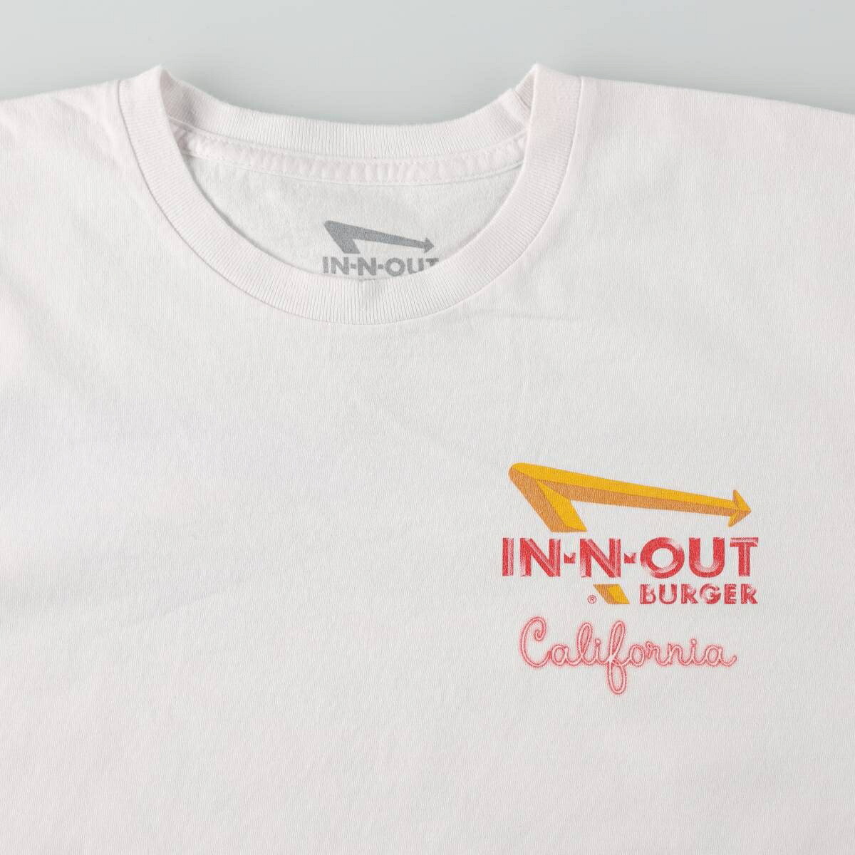 古着 IN-N-OUT BURGER インアンドアウトバーガー アドバタイジングTシャツ USA製 メンズXL相当 両面プリント /eaa667306 【中古】 【260822】