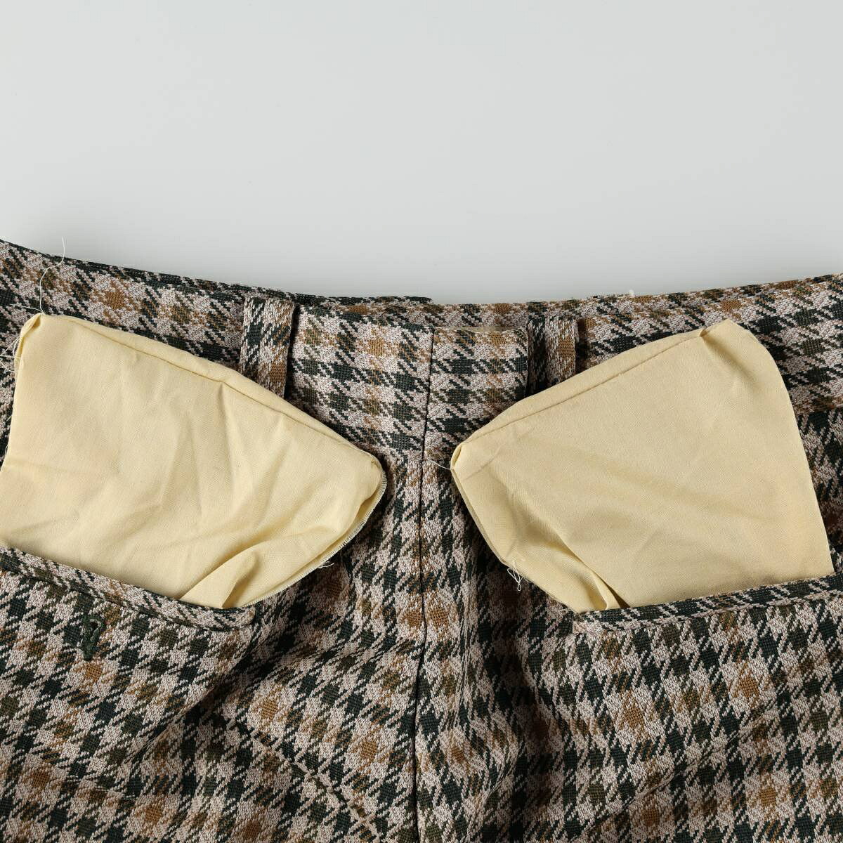 フレアパンツ