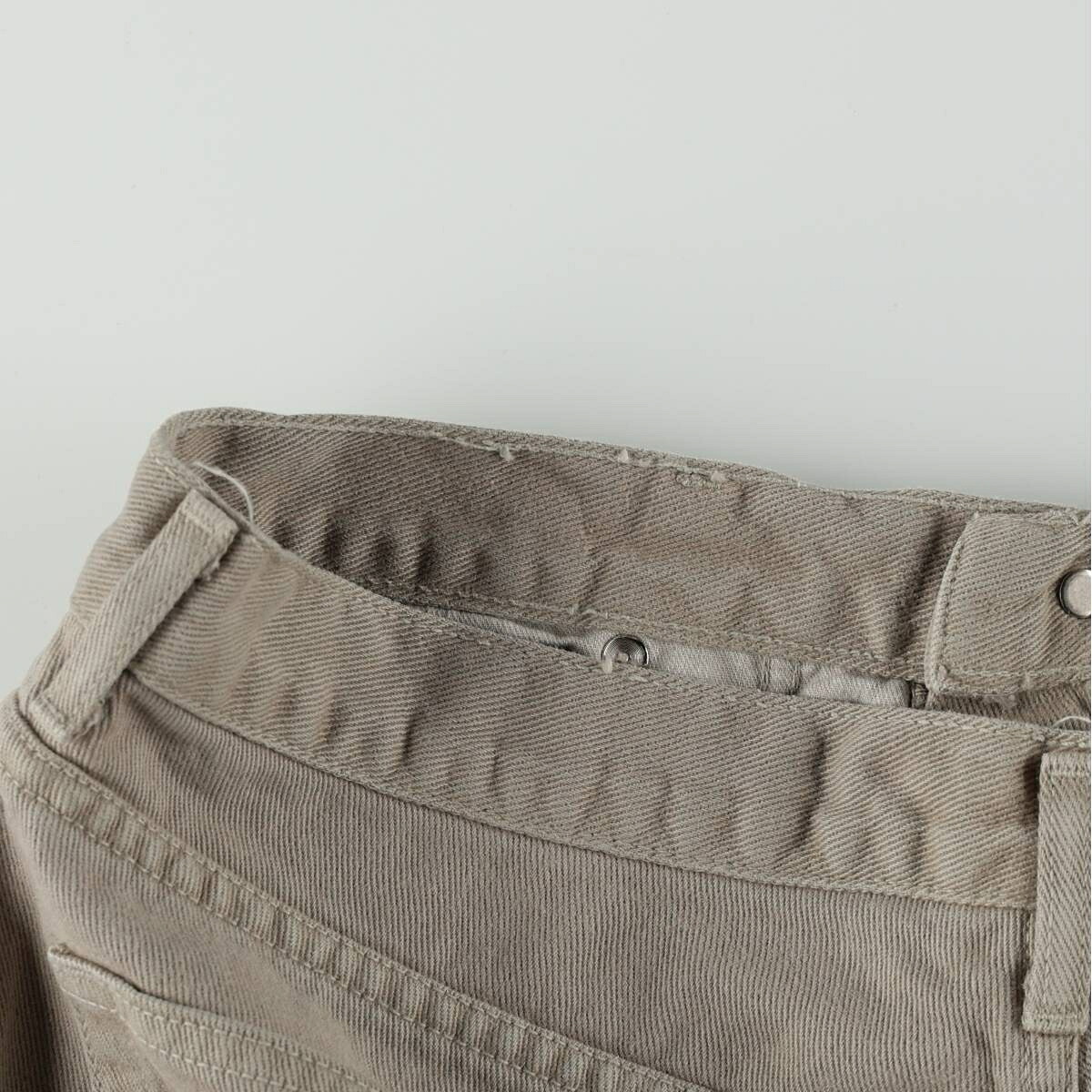 Guess/ゲス JEANS CLASSIC FIT STRAIGHT LEG テーパードデニムパンツ
