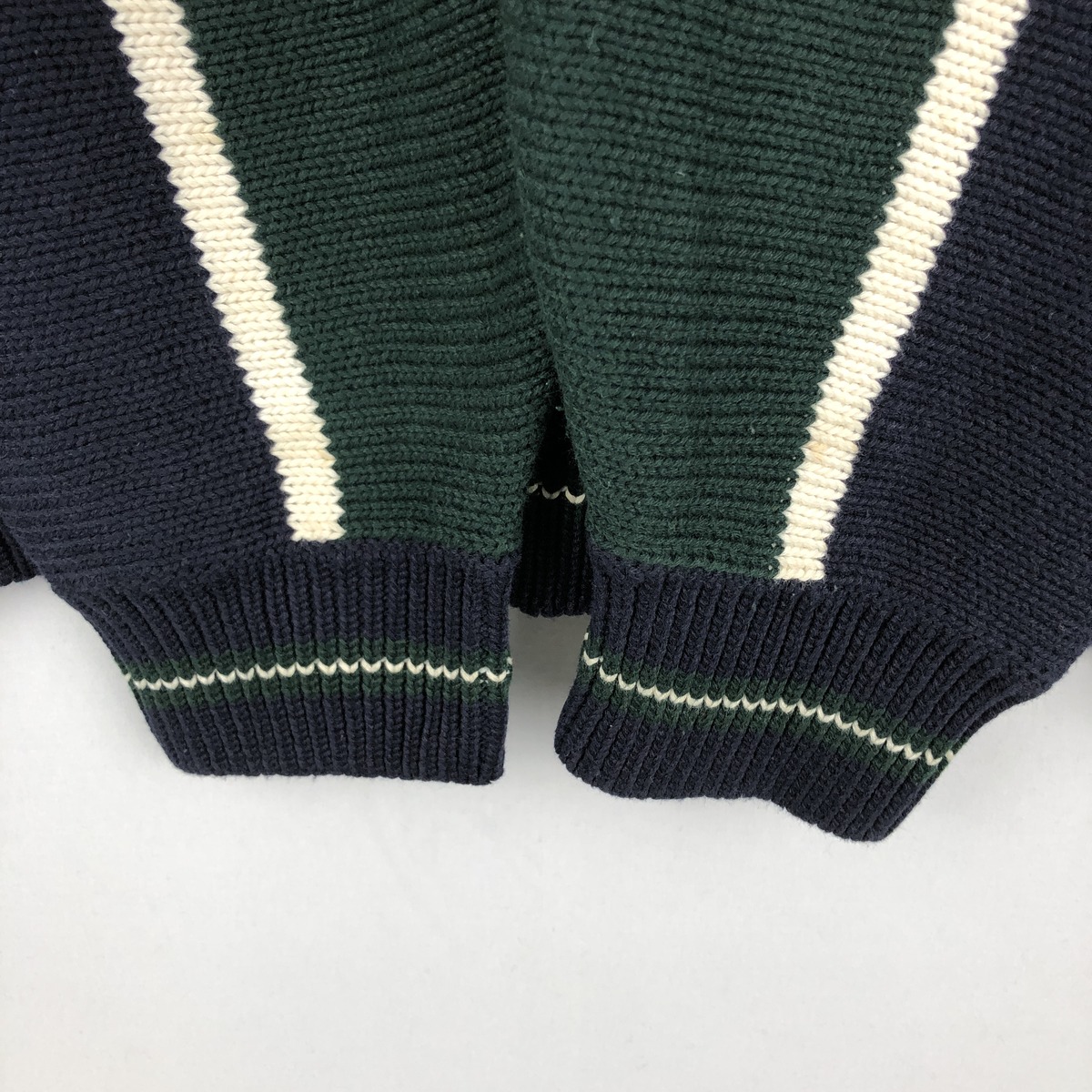 IZOD Vネック コットンニットセーター