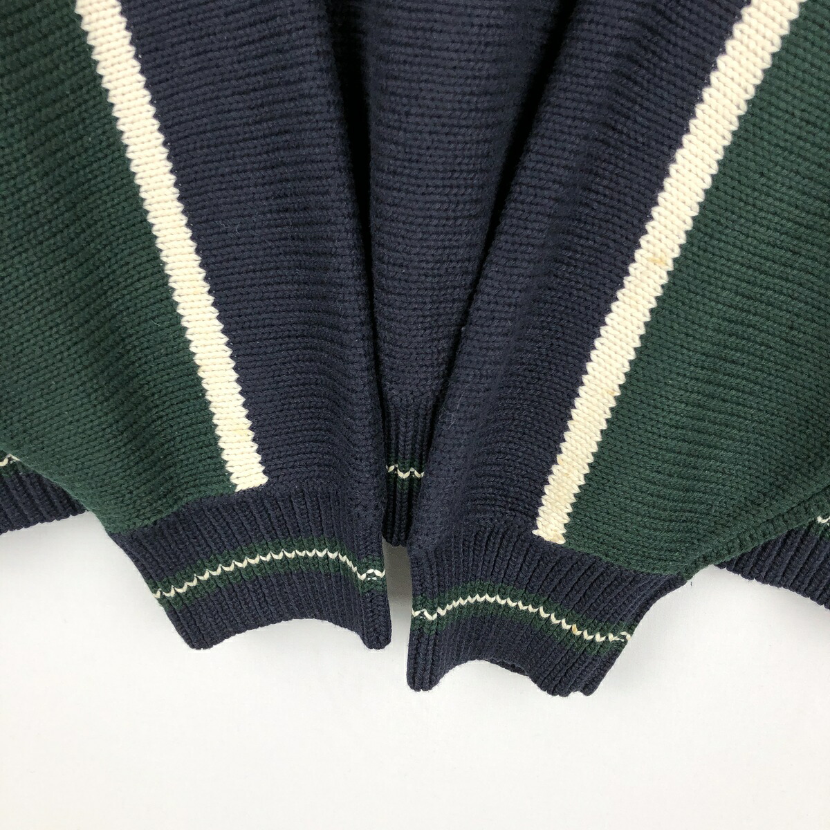 IZOD Vネック コットンニットセーター