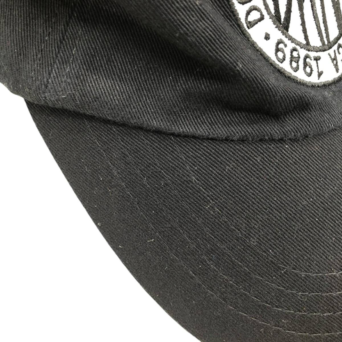 DKNY ベースボールキャップ 6パネルキャップ